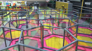 Maze Trampoline,Park-our,Soccer,Spider Man,Foam Pit,Basketball And Slope Trampoline For Large Glossy Trampoline Park